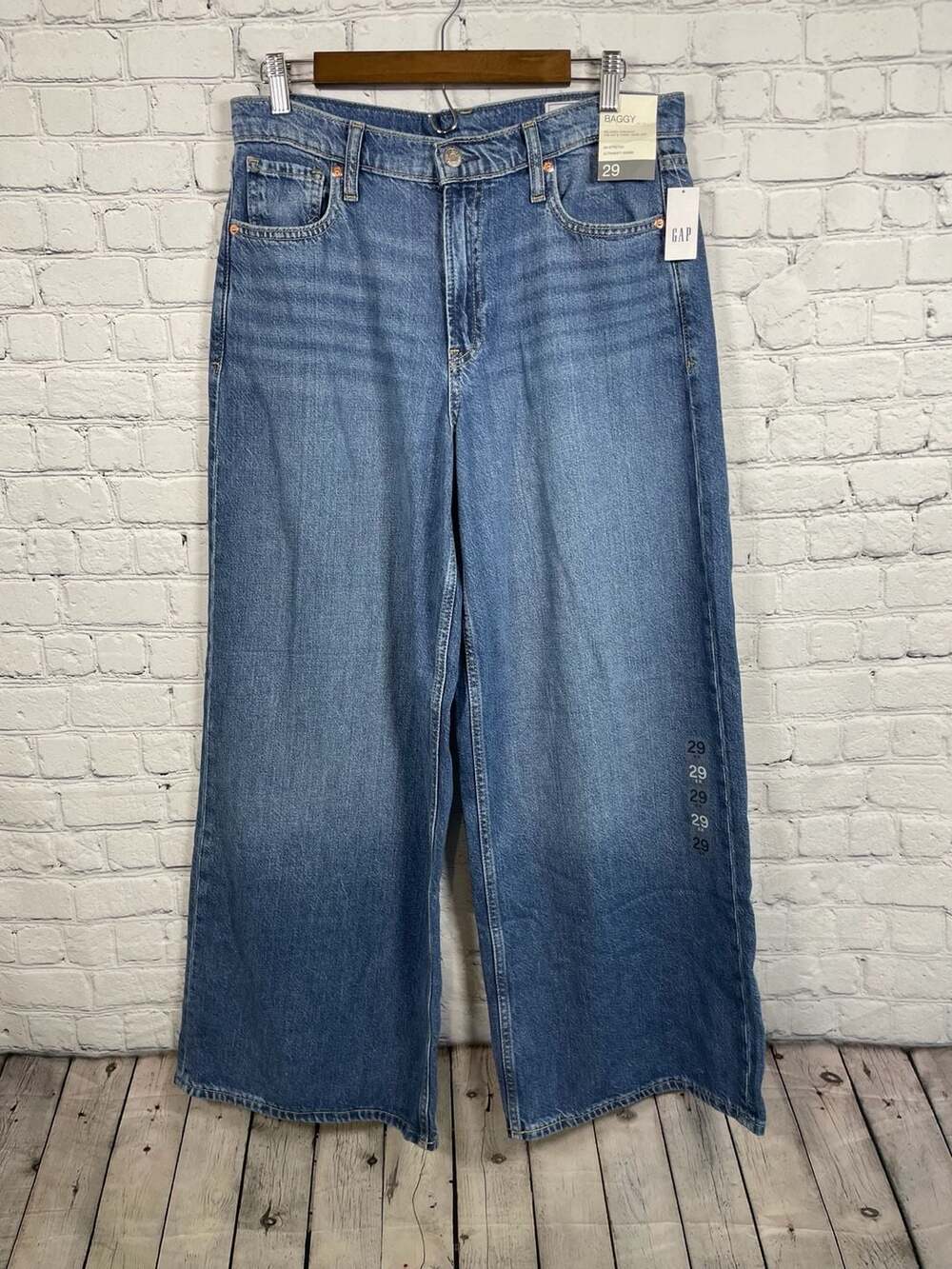 Gap Mid Rise UltraSoft Baggy Jeans Size 29/8R